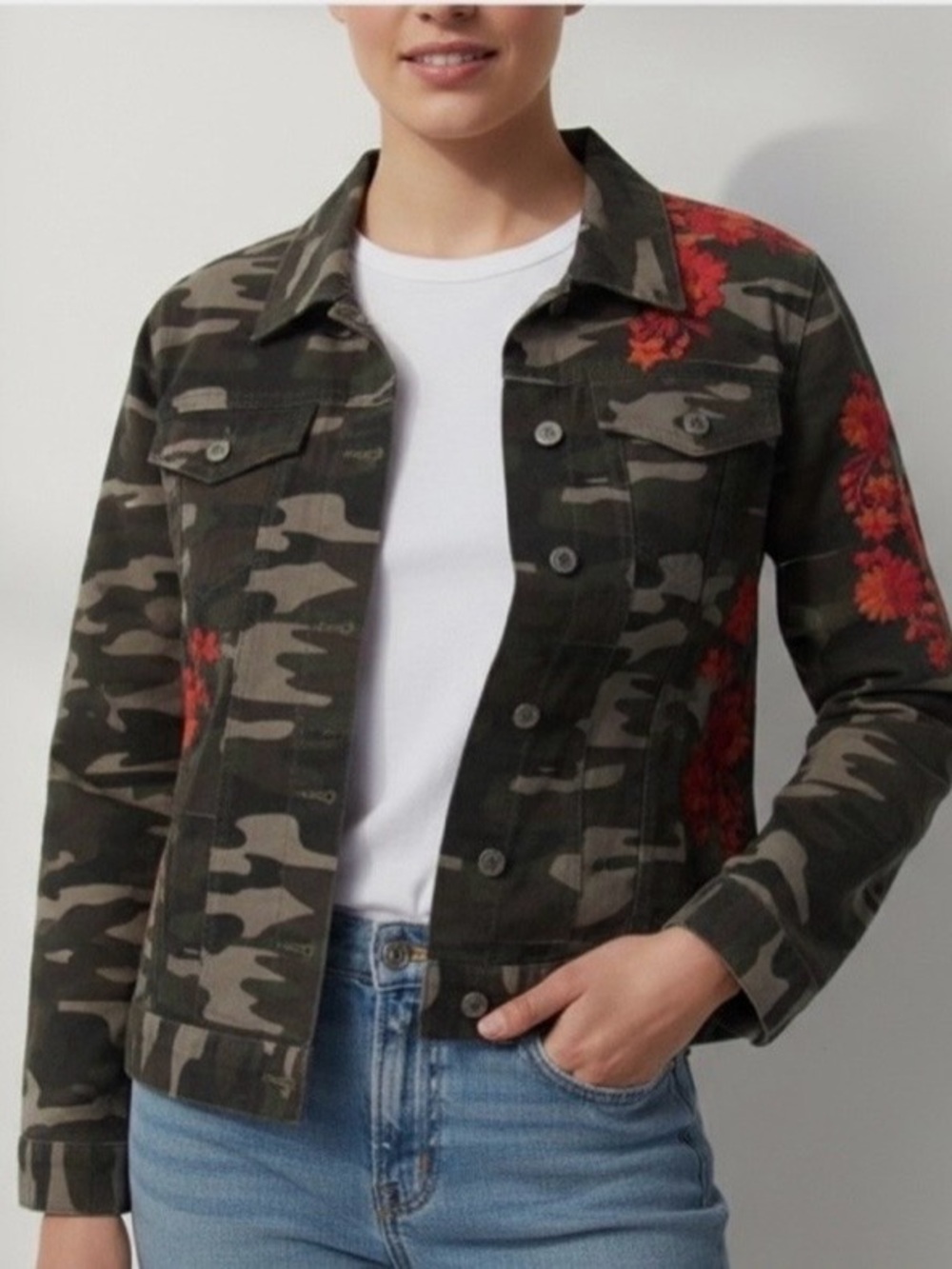 NWT Anthropologie Pilcro and the Letterpress Camo Embroidered Denim Jacket M